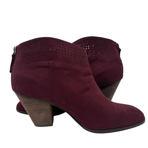 Brand New Violet & Red Women's 9 Burgundy Jackson Lazer Cut Booties Boots - Picture 1 of 11